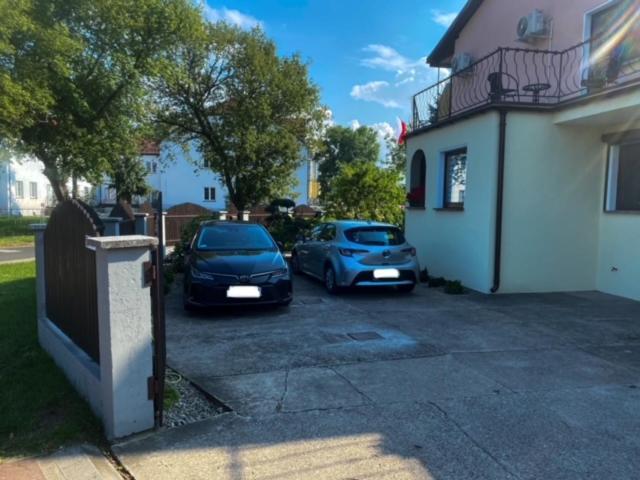 Pokoje Goscinne Anna Milicz Exterior photo